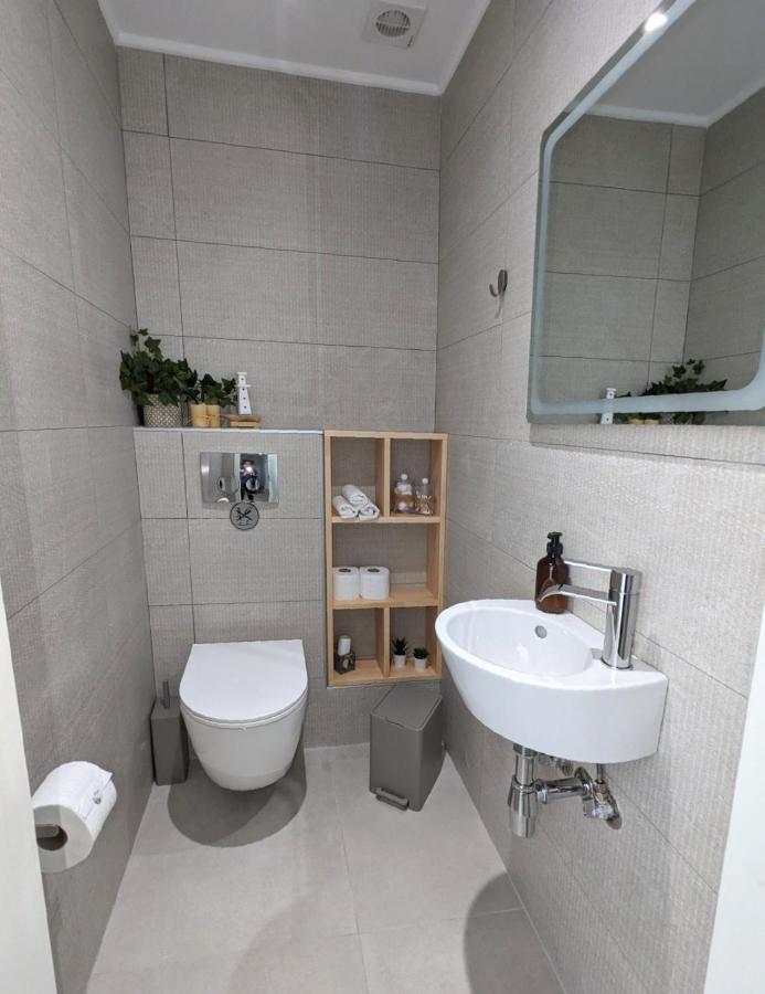 Oikia Eleanthi - Beachfront Garden Home! Митикас Екстериор снимка